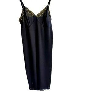 Classic Vintage VANITY FAIR Black Lace Dress Slip